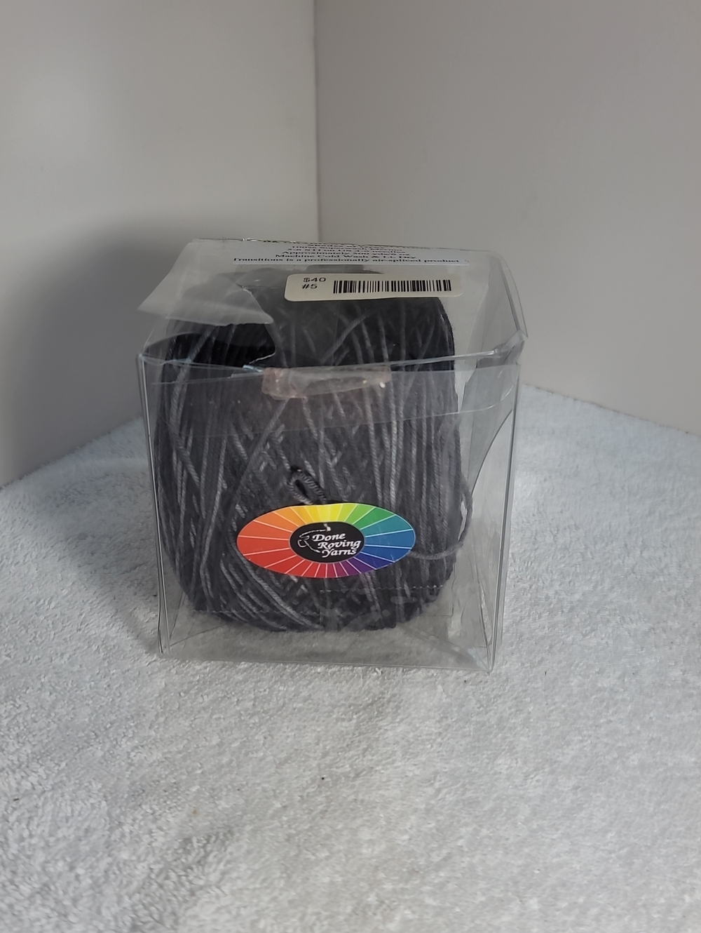 Done Roving Yarns Black & Gray Variegated Yarn Cake NWT